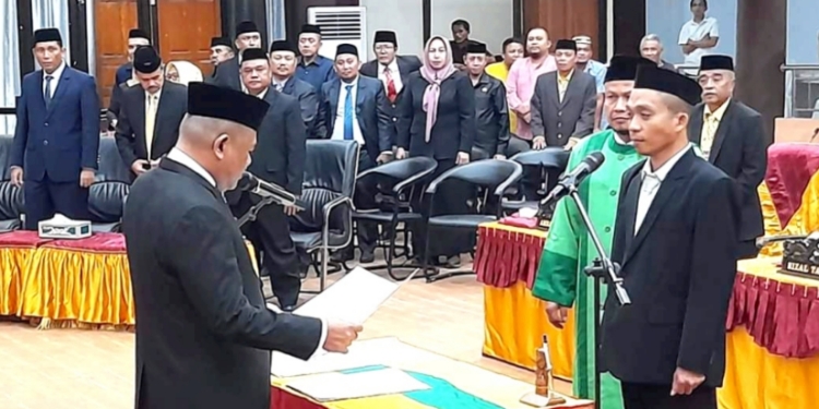Bahrudin Ismail Resmi Dilantik Jadi PAW Anggota DPRD Pohuwato