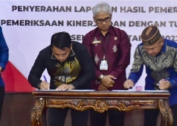 Bupati dan Wakil Ketua DPRD Pohuwato Terima LHP dari Kepala BPK RI