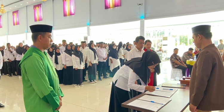 KPU Pohuwato Resmi Melantik 312 Anggota PPS untuk Pilkada 2024