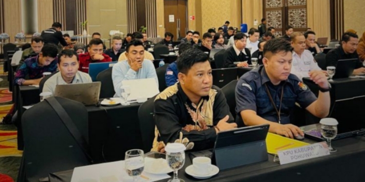 Ikuti Bimtek Penyusunan DPHP, KPU Pohuwato Pastikan Tidak Ada Pemilih Ganda