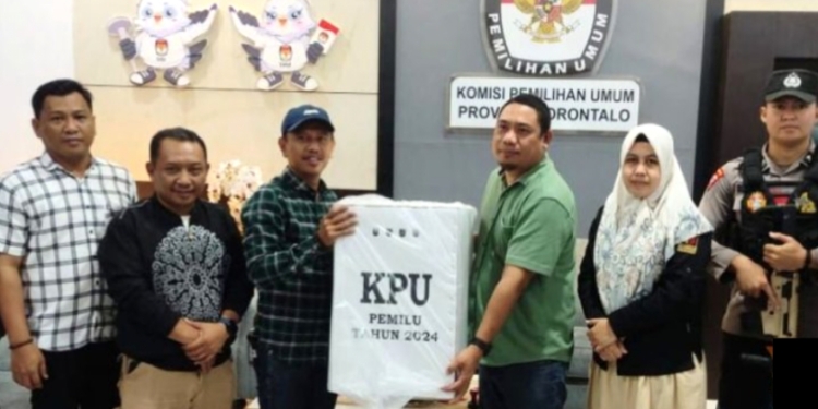 KPU Pohuwato Serahkan Dokumen Hasil Rekapitulasi PSU ke KPU Provinsi