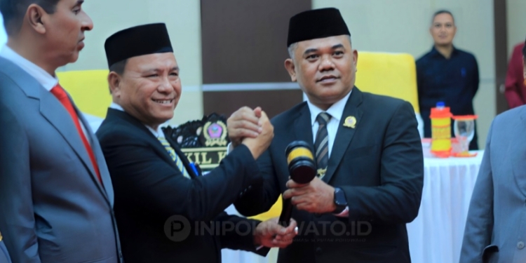 Beni Nento Resmi Pimpin Legislator Panua