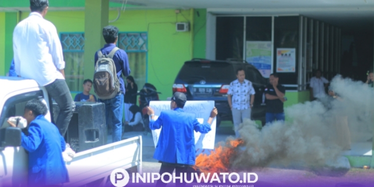 Aliansi Mahasiswa UNIPO Desak Yayasan Copot Rektor