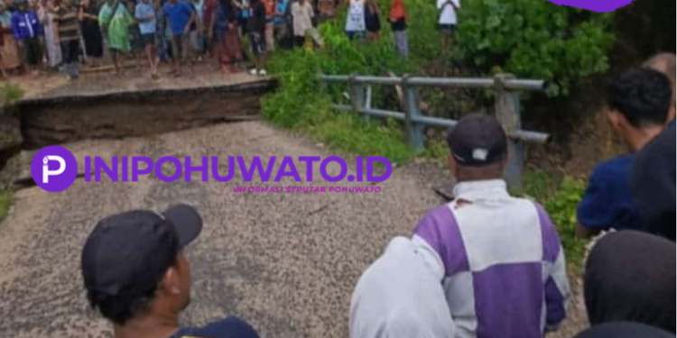 Ketua DPRD Pohuwato Beni Nento Tinjau Banjir di Paguat, Dorong Relokasi Warga Terdampak