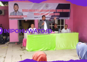 Mohamad Afif Bantu Pembangunan Plat Deker di Desa Buhu Jaya, Tanggapi Keluhan Warga Soal Banjir