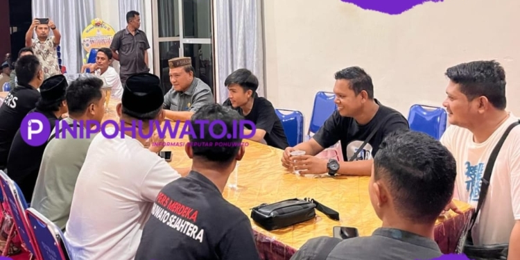 Bangun Komunikasi yang Harmonis, DPRD Pohuwato Gelar Buka Puasa Bersama Media