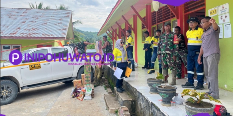 Tim Pani Gold Project Salurkan Bantuan Bahan Makanan Ke Desa Tuweya