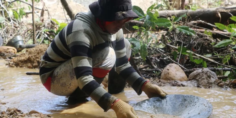 Penambang Lokal Tanpa Excavator Dukung Polisi Tertibkan Tambang Ilegal