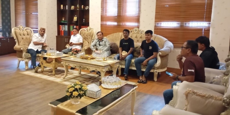 Karyawan Lokal Mengadu ke DPRD, Pani Gold Mine Diduga Lakukan Pemutusan Kontrak Sepihak