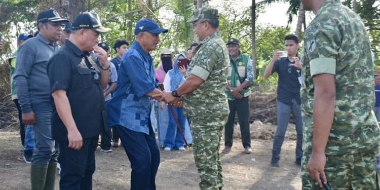 Penanaman Perdana di Motolohu, Pangdam Pastikan Program Cetak Sawah Tepat Sasaran