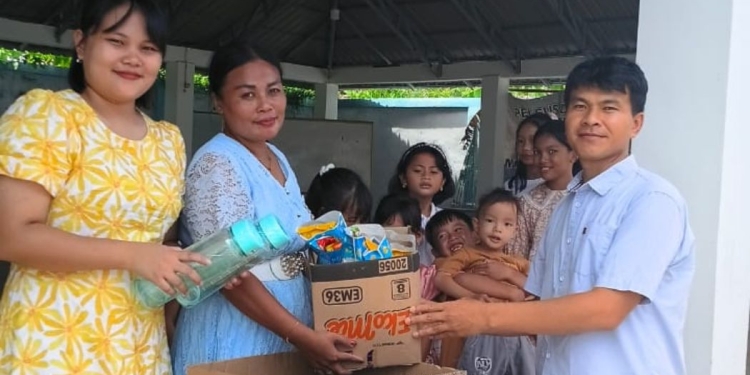 Memperingati Paskah, Tambang Emas Pani Salurkan Bingkisan Ke Beberapa Gereja