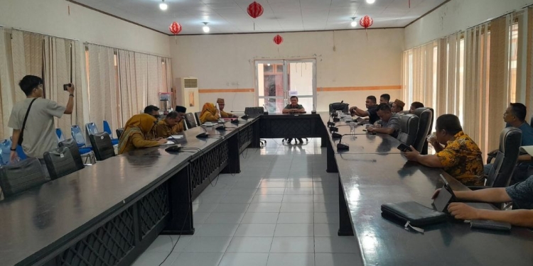 Rapat DPRD Ungkap Beasiswa Daerah Dihentikan, 400 Anak Masih Putus Sekolah