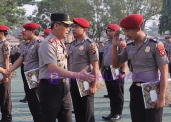 Kapolda Gorontalo Beri Penghargaan kepada Kapolres Pohuwato dan 25 Personel atas Penindakan PETI